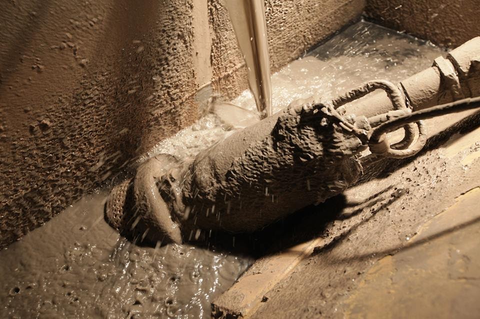 Máy bơm chìm hút bùn bể lắng